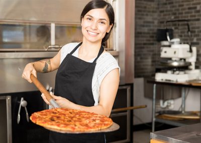7 Factors to Consider if You’re Buying a Commercial Electric Deck Pizza Oven